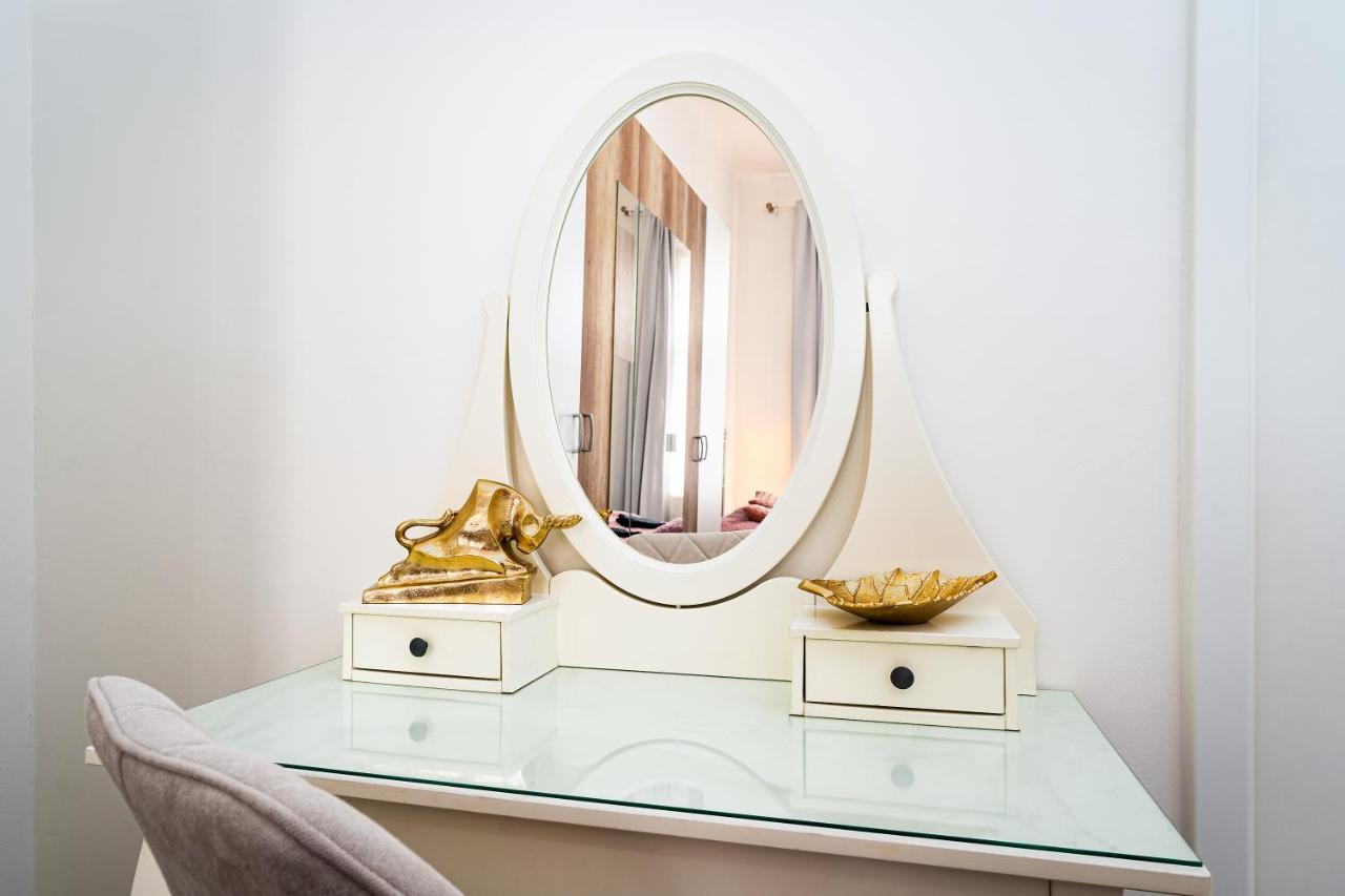 Emperors Elegance Suite Praha Bagian luar foto